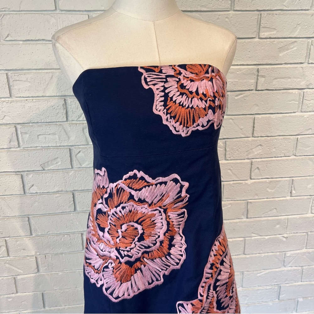 Lilly Pulitzer Navy Embroidered Bowen Floral Strapless Dress Women’s 8 - Picture 2 of 13
